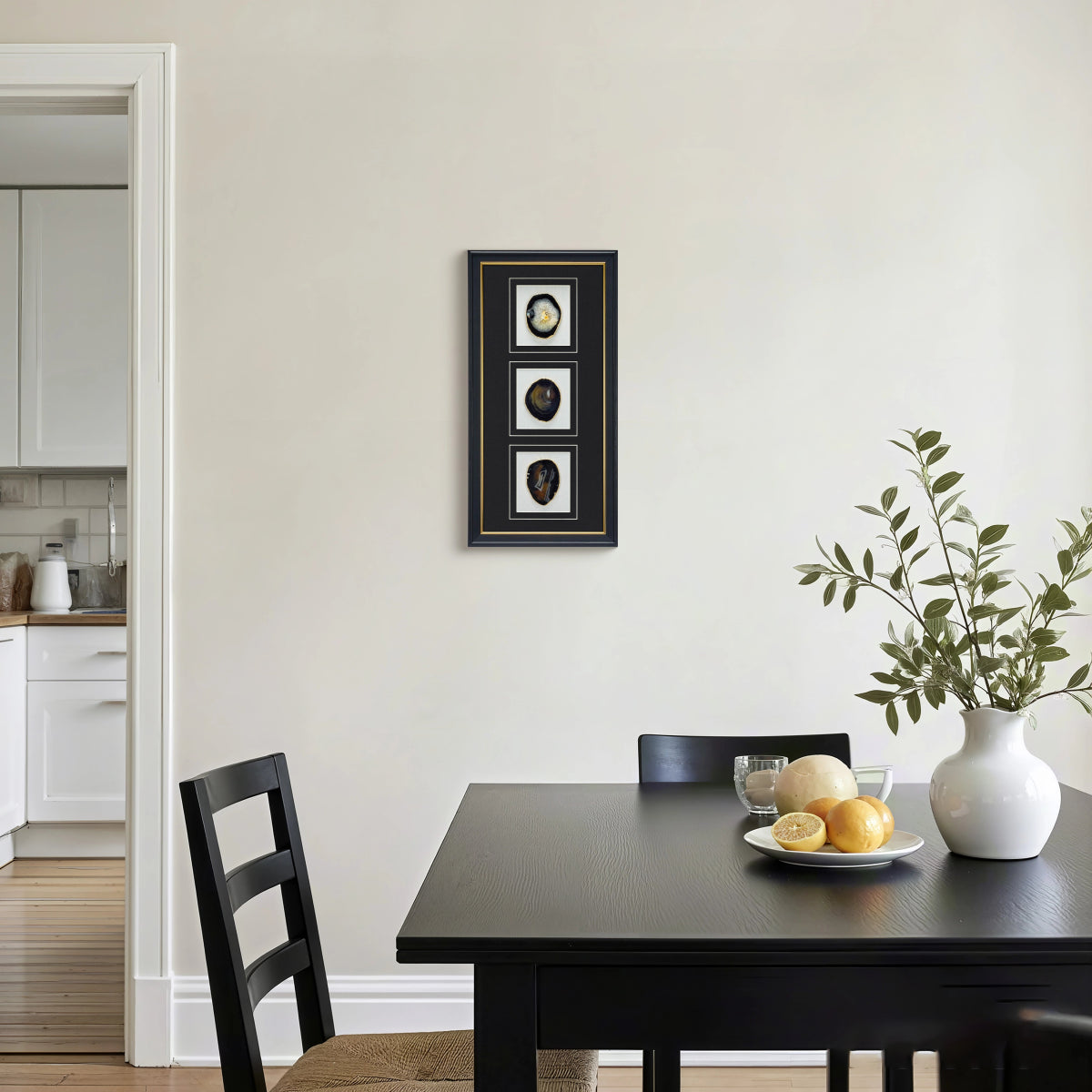 Dreiteiliges Achat - Triptychon – Handgeschnittene Naturkunst auf Galerierahmen - Jemento