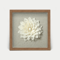 Handgefertigte Kreppblume - Wanddeko mit braunem Holzrahmen - Jemento
