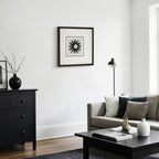 Mystischer Naturachat & Klarkristall auf Weißleinen in Holzkohlerahmen Wandbild - Jemento