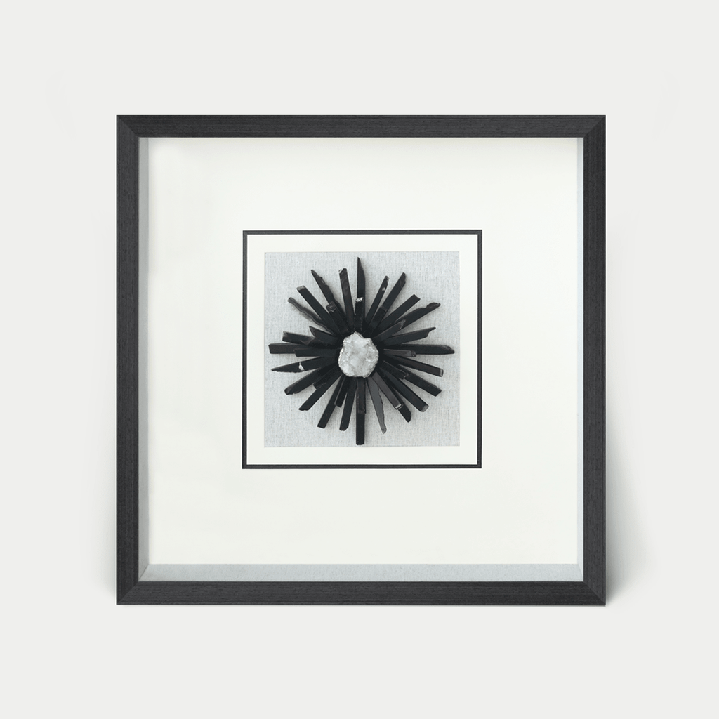 Schwarzer Achat - Kristall - Wanddeko mit anthrazitgrauem Holzrahmen - Jemento