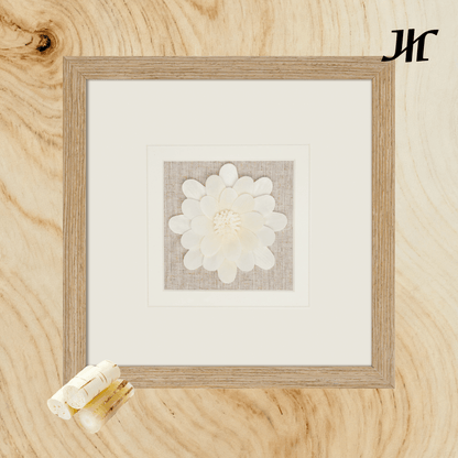 Skandinavische Sola - Blume Wanddeko in Graurahmen - Jemento
